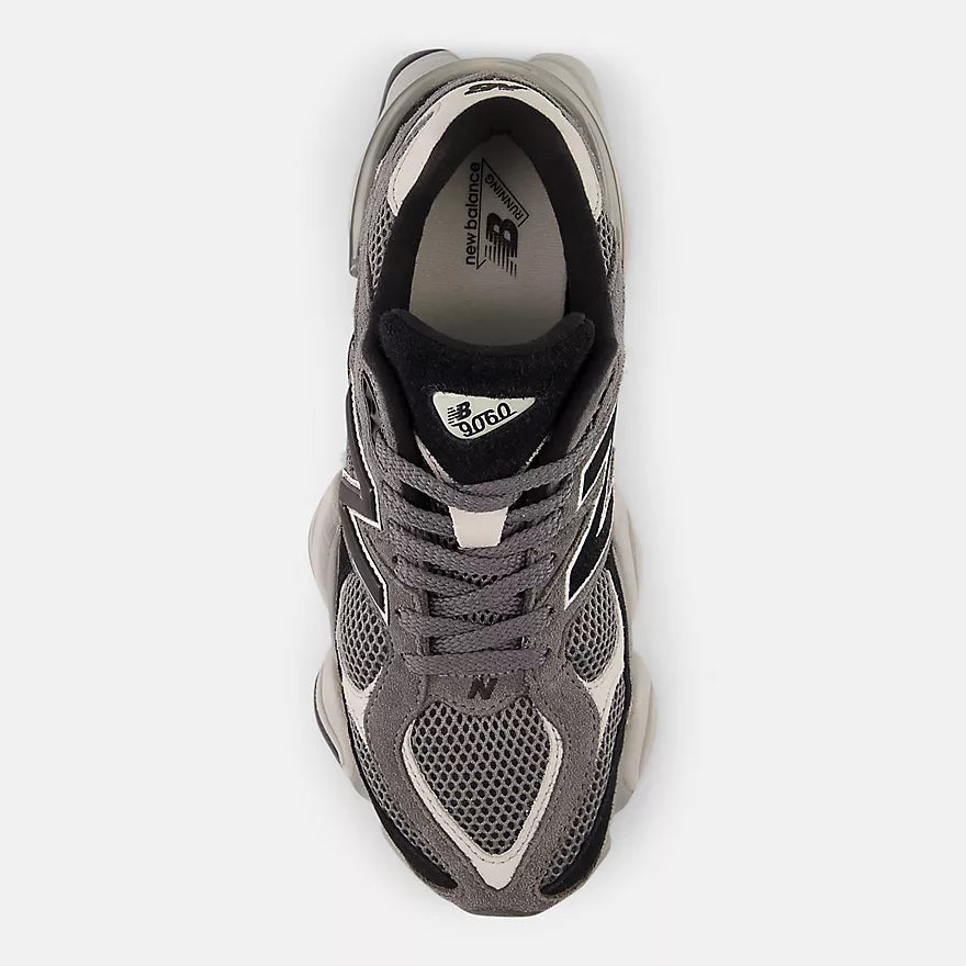 NB 9060 Black Castlerock V2